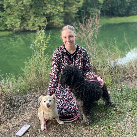 Meet your Posher, Tiffany - Picture 7 of 13